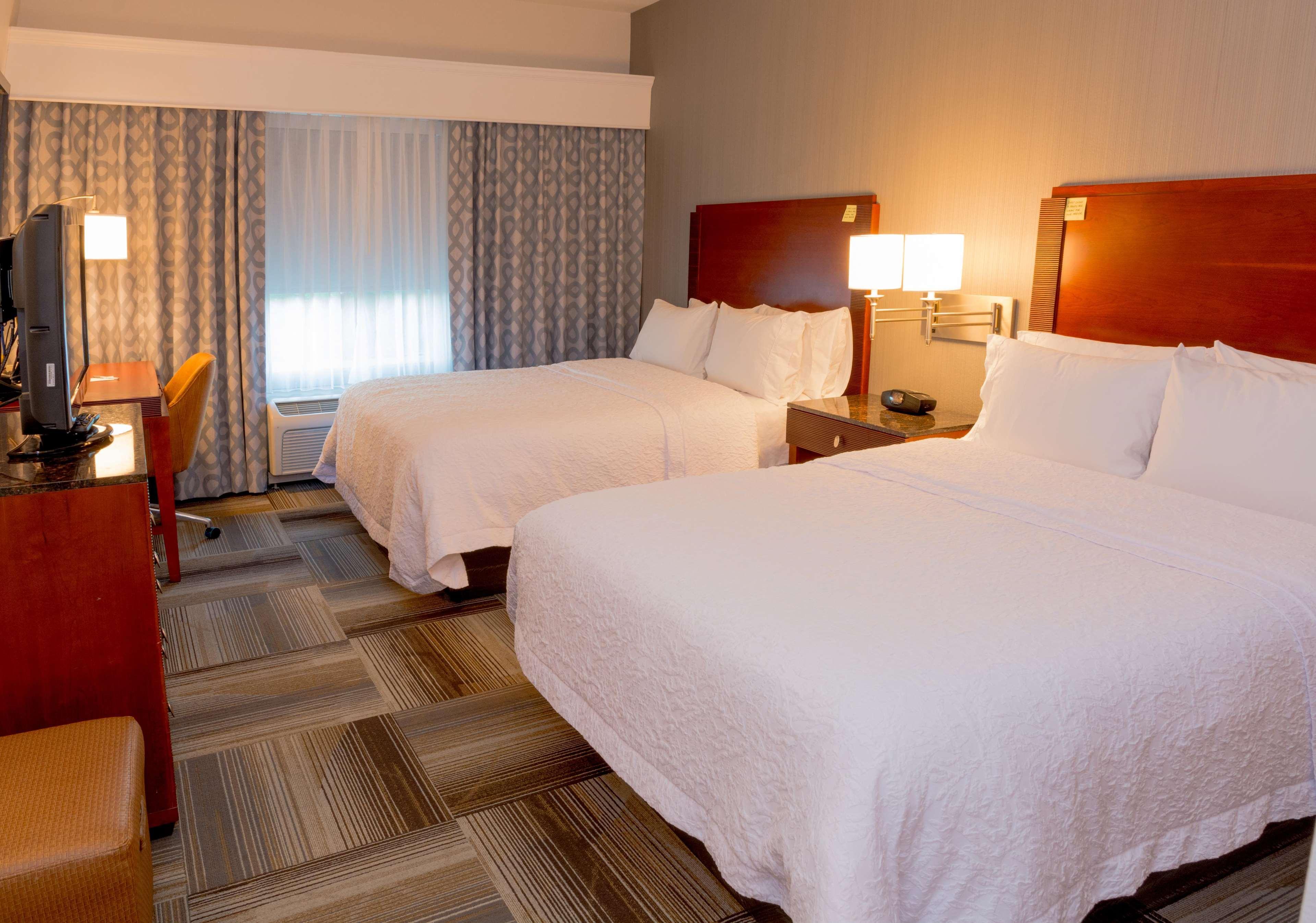 Hampton Inn & Suites Riverside/Corona East Exteriör bild